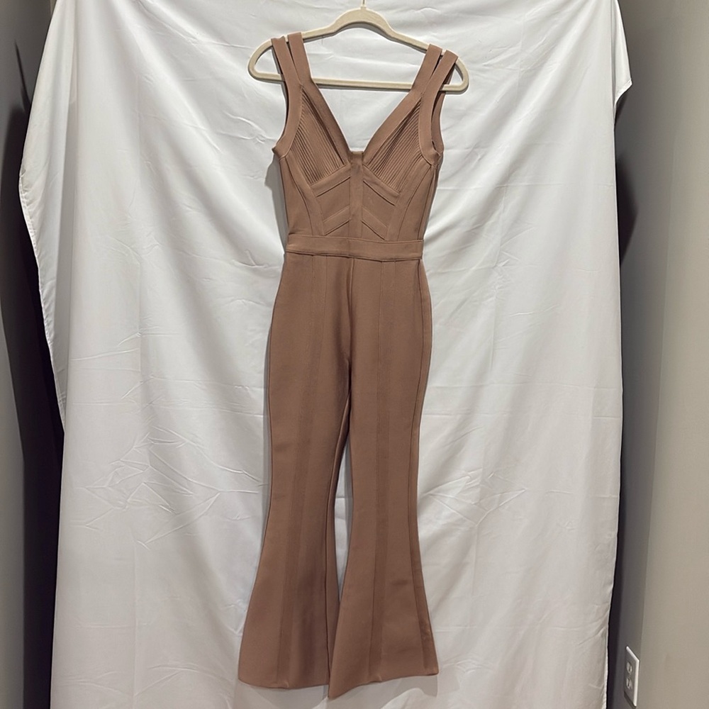 Ankle length, Bandage material jumpsuit